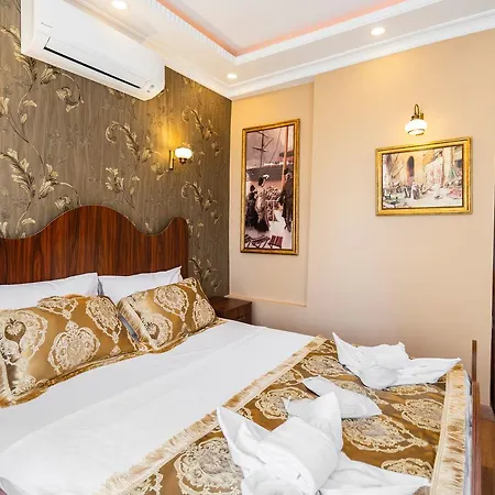 Panorama Suites Old City Apartahotel