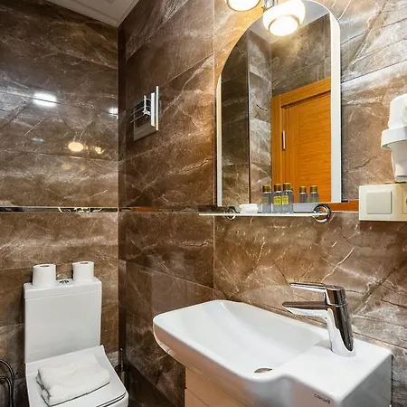 Apartahotel Panorama Suites Old City